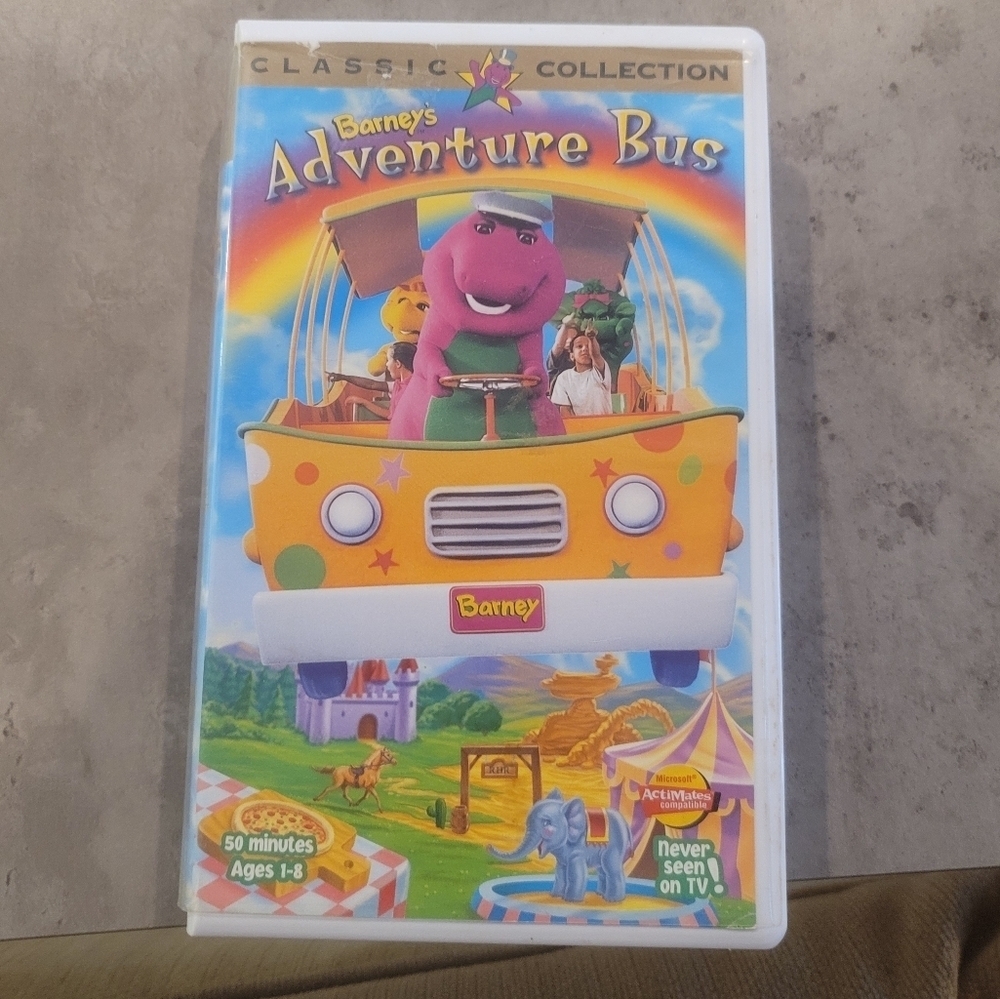 Barney Adventure Bus  VHS 1997 Clam Shell